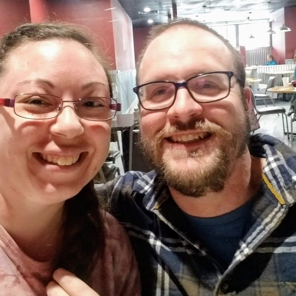 Meet your Posher, Nicole - Picture 2 of 13